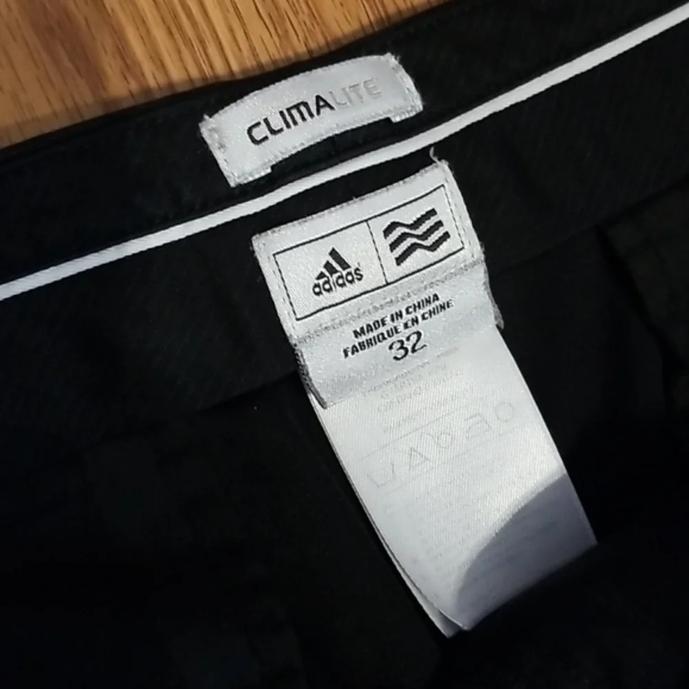Adidas‎ golf shorts 32